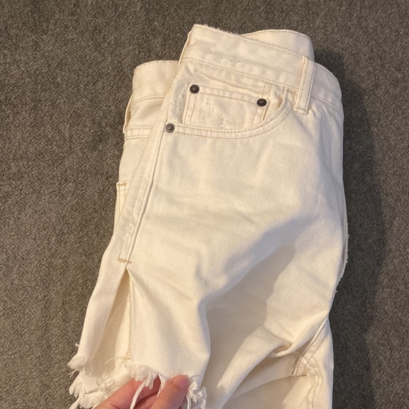 Free People We the Free off-white fringe shorts with button fly & split sides - Picture 8 of 8